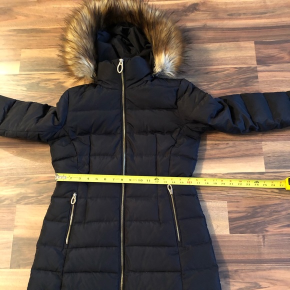 Ivanka Trump puffer jacket - Picture 10 of 12